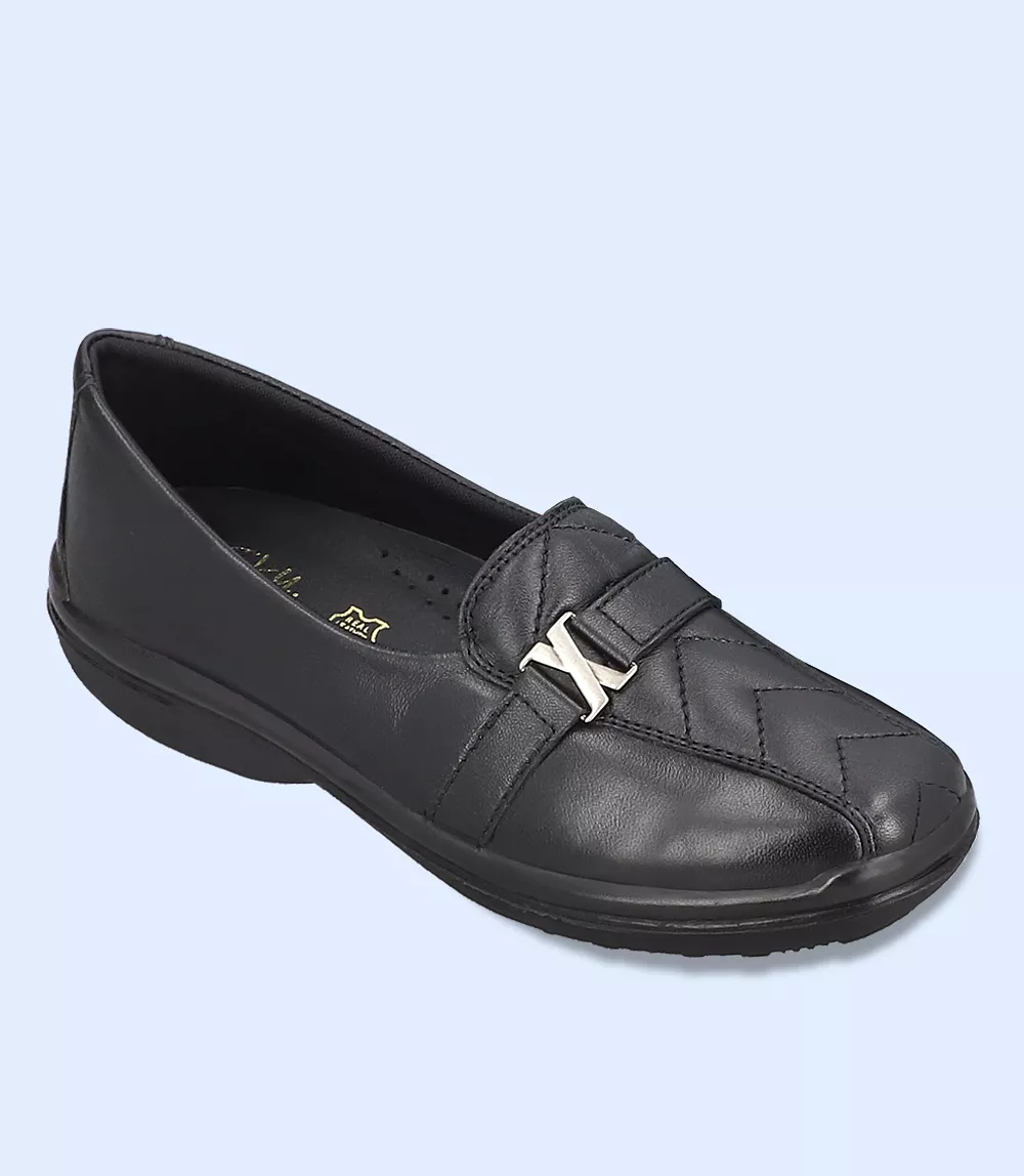 BW8333-BLACK-Women Comfort Moccasins