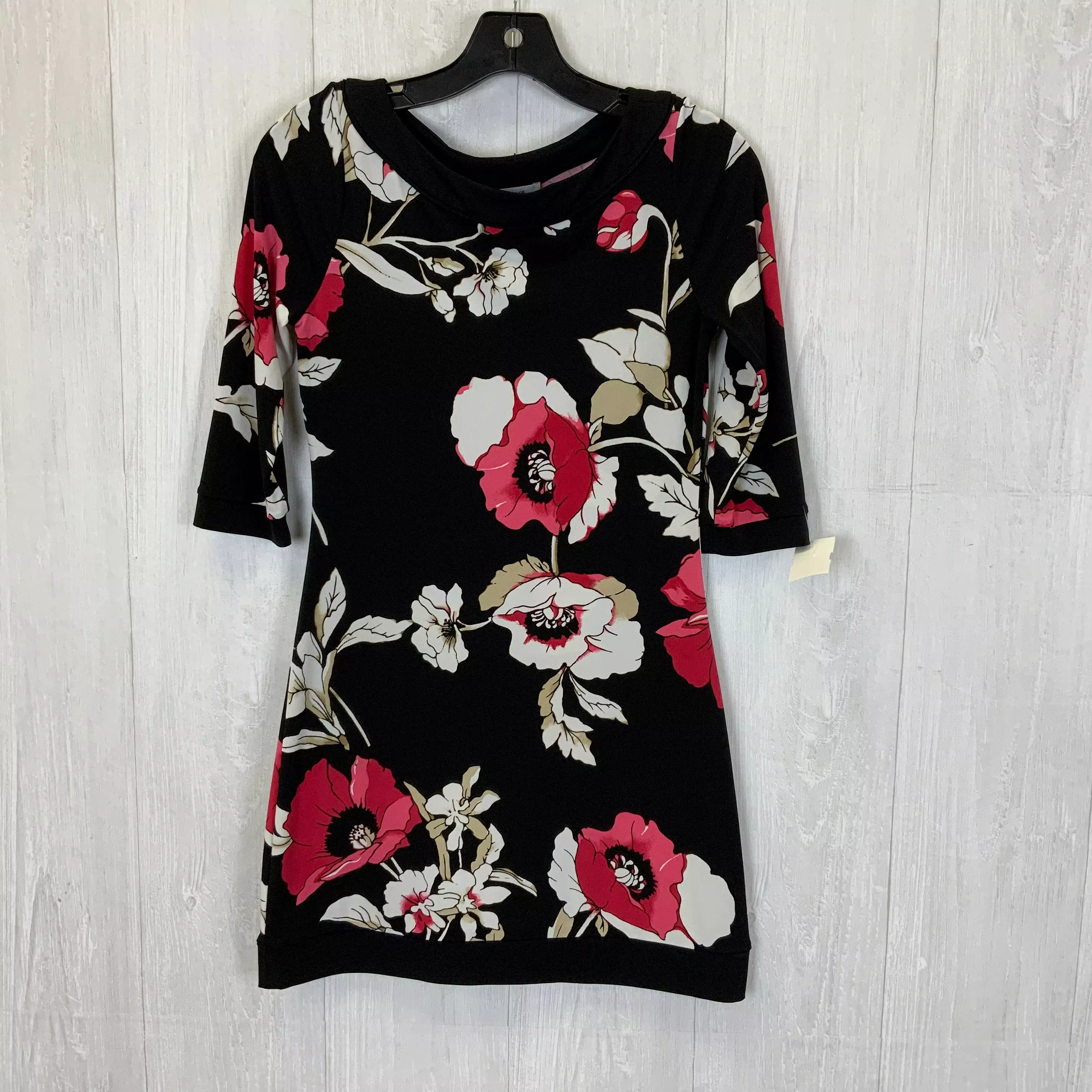 Dress Casual Short By White House Black Market  Size: Xxs