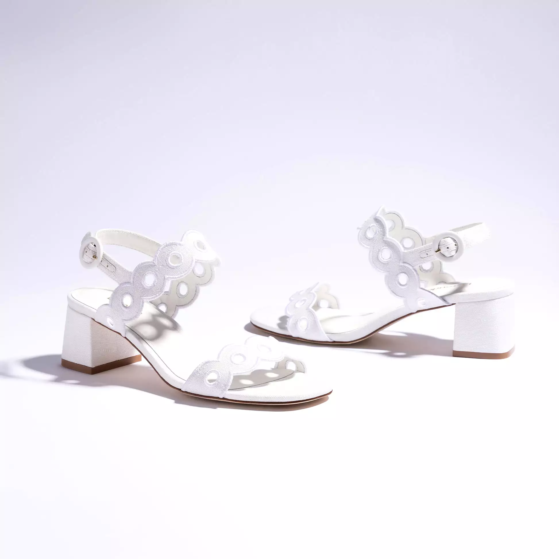 Florence Broderie Sandal In White Raffia