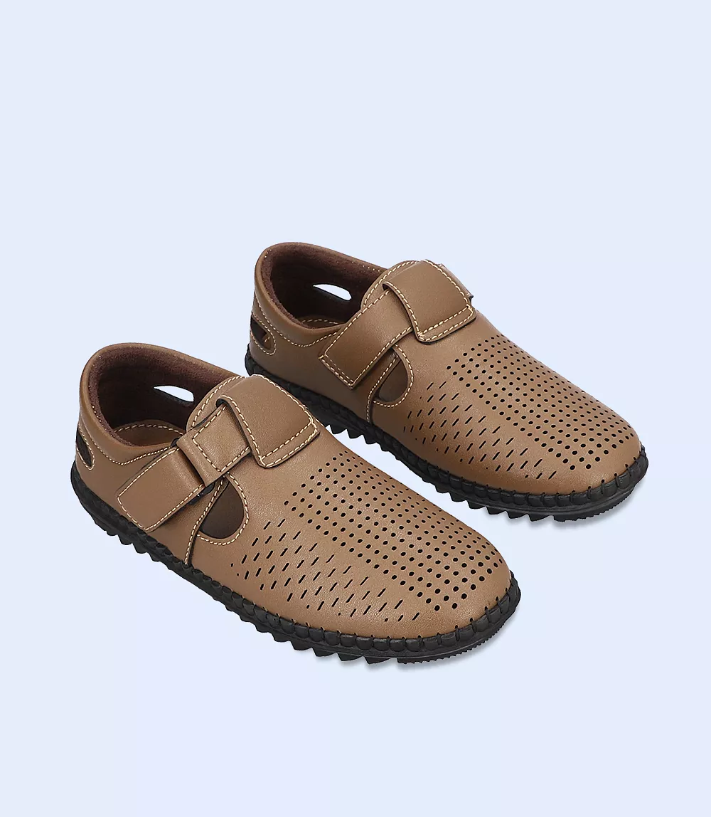 KB0039-CHIKU-Rugged Shoes For Boys