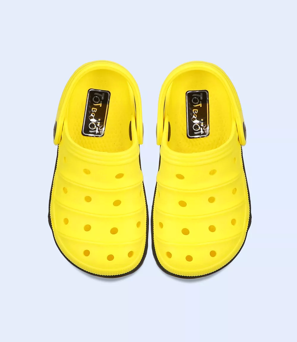 KG0039-YELLOW-Girls Casual Crocs