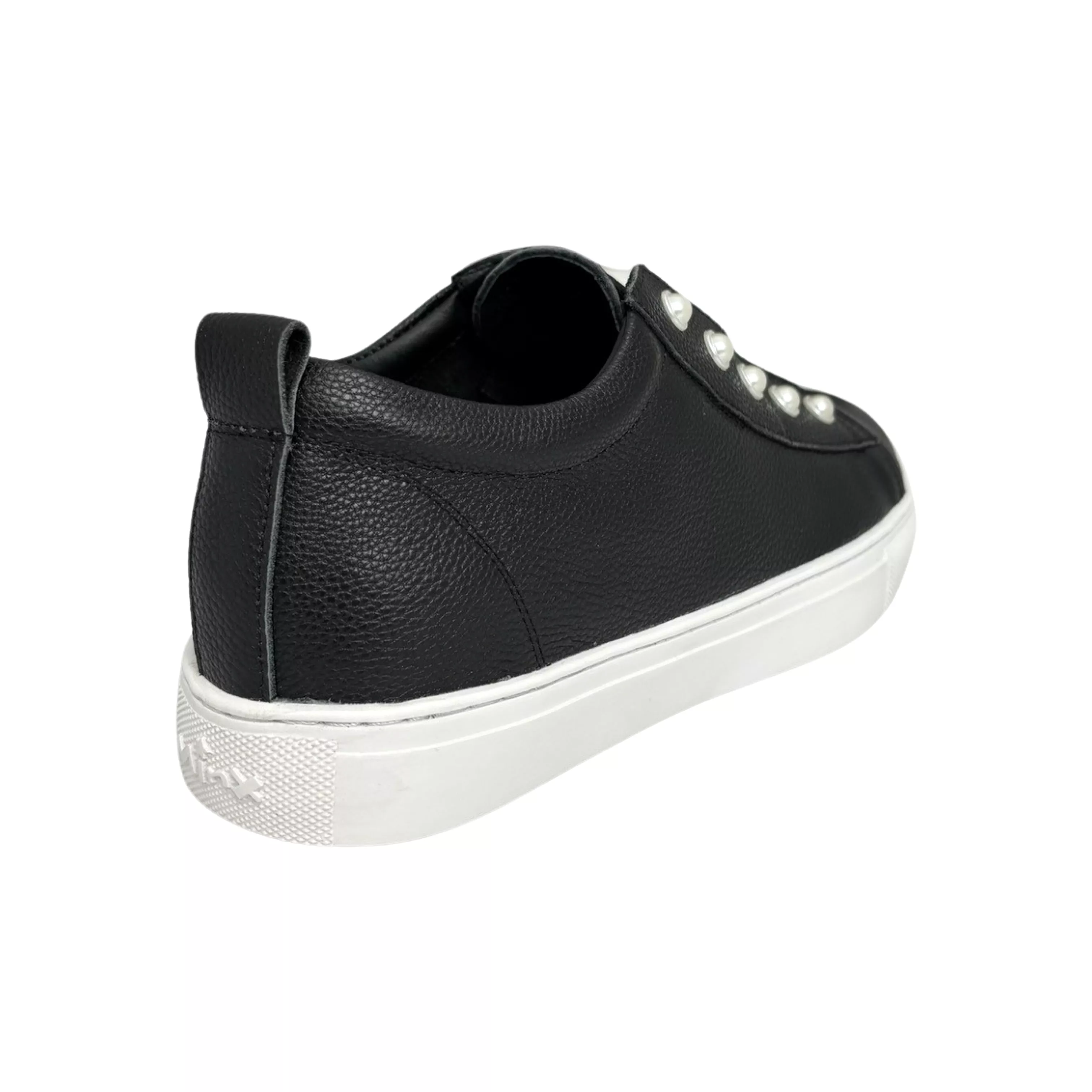 Pearla Black Sneaker