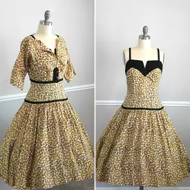 Vintage 1950s Sundress and Bolero Set / 1950s full dress / 50s retro novelty print peanut print dress fit and flare full skirt s