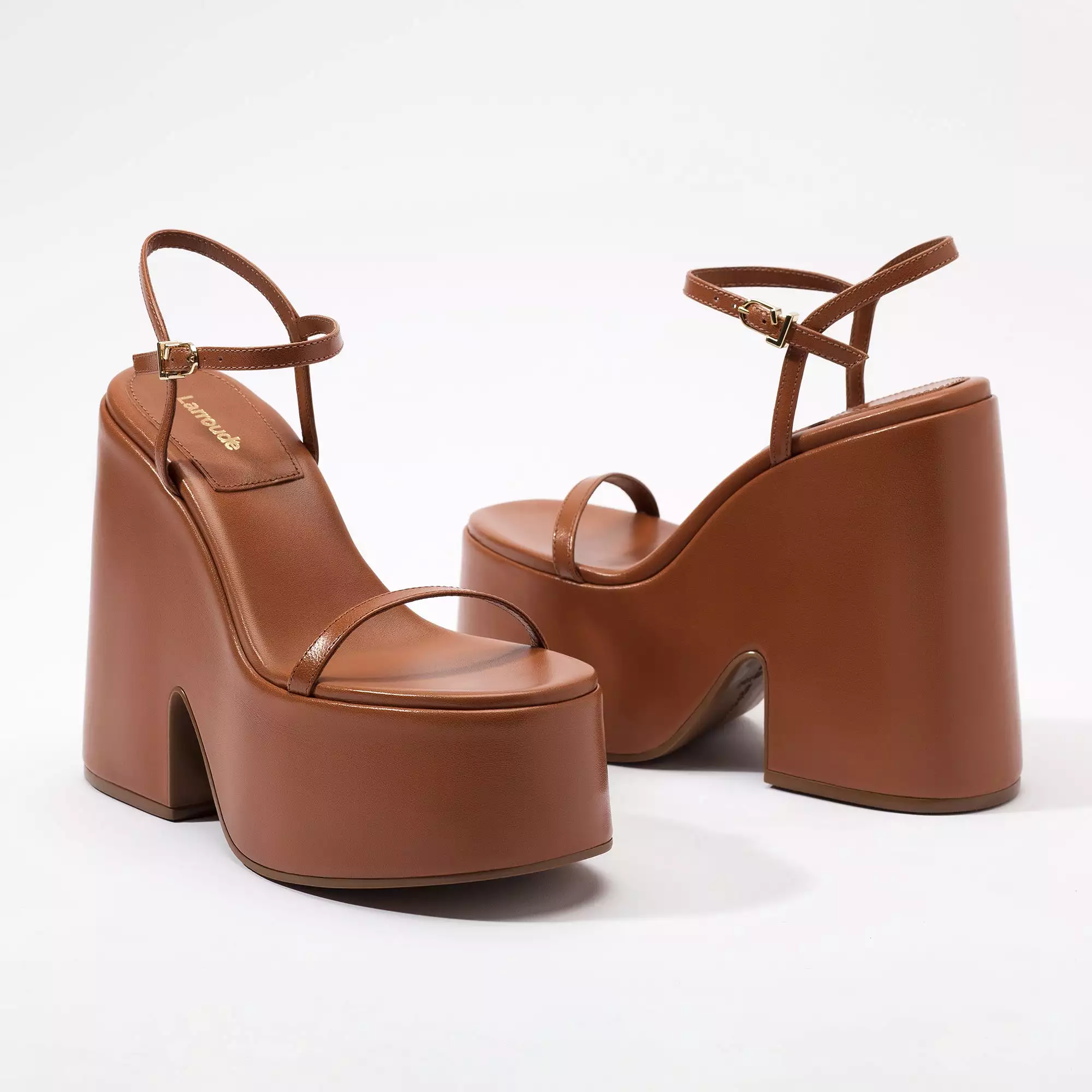 Wanda Platform Sandal In Caramel Leather